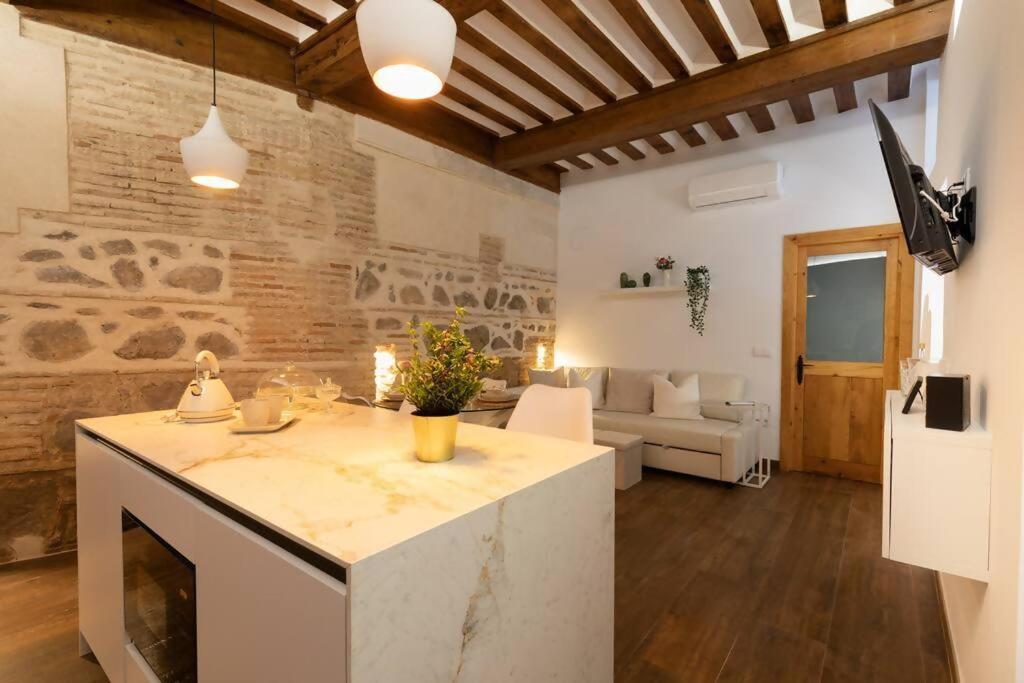 טולדו Apartamentos Boutique Hya מראה חיצוני תמונה
